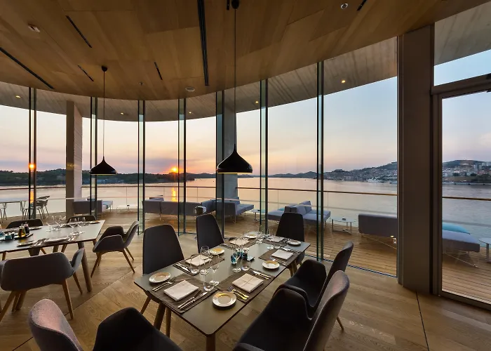 Sibenik Hotels With Jacuzzi in Room near Aquarium Terrarium Sibenik